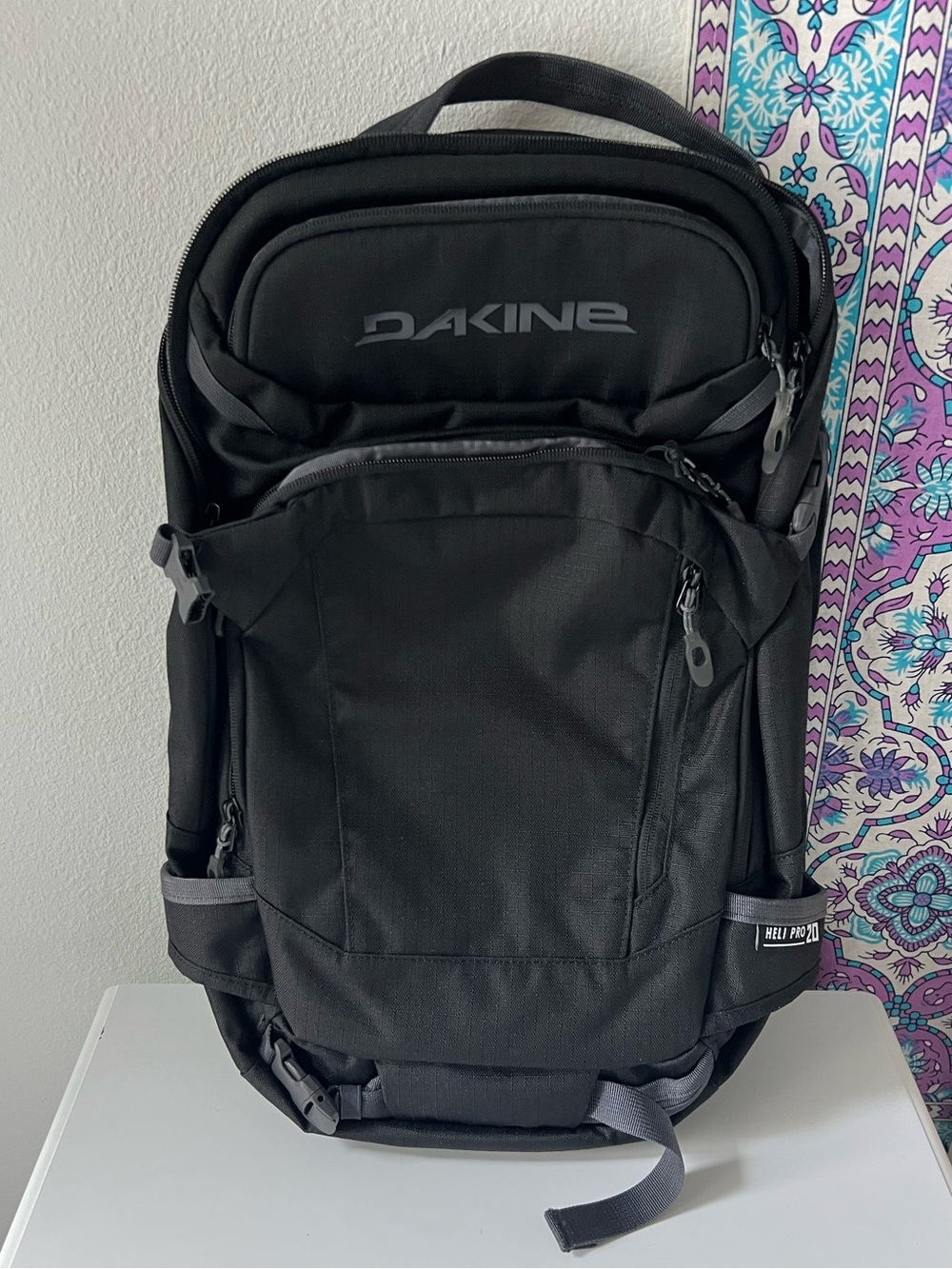 Dakine 20L heli pro backpack